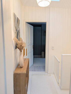 Flur Richtung Schlafzimmer 2 - 