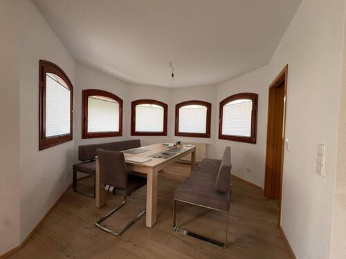 Wohn-/Esszimmer - 