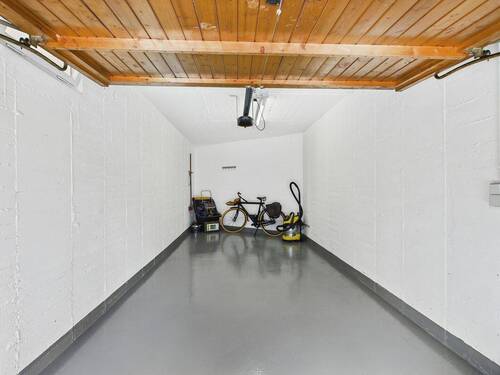 Garage - 