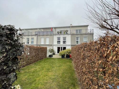 Garten - Neuwertiges Reihenmittelhaus in hervorragender Nürnberger Nordstadt-Lage