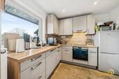 Küche OG - 7 Zimmer Mehrfamilienhaus, Wohnhaus zum Kaufen in Regenstauf