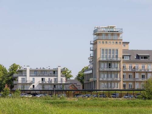 Strandhaus mit Turm - 