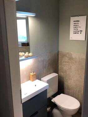 Gäste WC-EG - 6 Zimmer Reihenmittelhaus in Wiesbaden