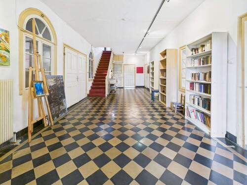 Flur EG (Haupthaus) - 