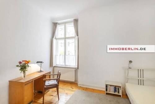 3 - 2 Zimmer Etagenwohnung in Berlin