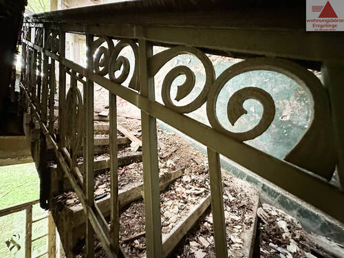 Detail - 