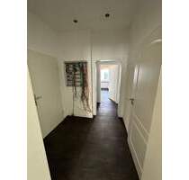 Frei ab 01.03.2026 Gute Lage 4-Zimmer-Wohnung Als 4-er WG-geeignet - Trier Innenstadt