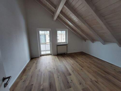 Schlafzimmer.jpg - 2 Zimmer Etagenwohnung in Geretsried