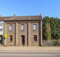 Ländlicher Charme: Teilmodernisiertes Bauernhaus in Feldrandlage von Willich