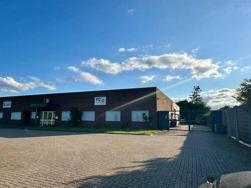 Front - Werkstatt oder Lagerfläche mit Büro im Reeser Industriegebiet