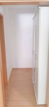 Zwischenflur z.B. für Kleiderschrank - Etagenwohnung mit 43,00 m&sup2; in Kempten (Allgäu) zur Miete