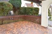 Terrasse mit Zugang Garten - 