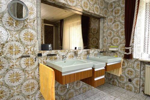 Badezimmer Erdgeschoss - Doppelwaschbecken - 