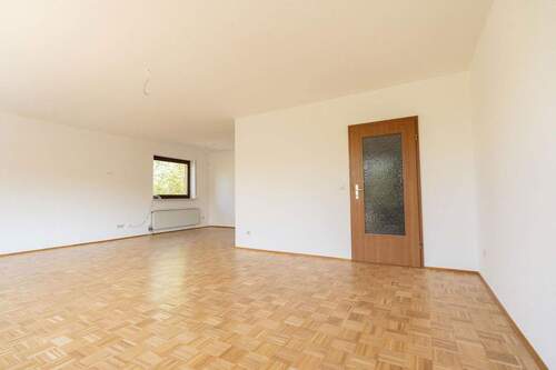 Wohn- und Essbereich - Bungalow mit 127,00 m&sup2; in Rodenbach zur Miete