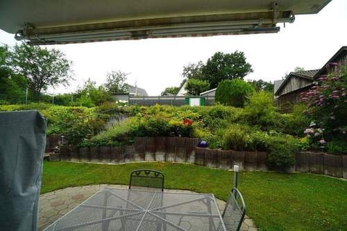 Terrasse - Mehrfamilienhaus, Wohnhaus mit 285,00 m&sup2; in Detmold zum Kaufen