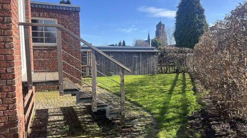 Blick auf den Schuppen - 