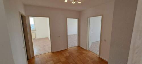 Bild 2 - 5 Zimmer Etagenwohnung zum Kaufen in Saarlouis