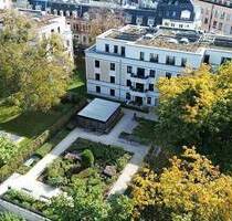 Hochwertig leben am Schillerplatz mit ca. 15 m² Süddachterrasse! - Dresden Blasewitz