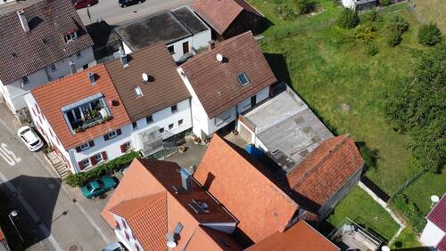 Drohnenaufnahme_gesamtes_Objekt-3.JPG - Einfamilienhaus mit 329,30 m² in Großbottwar zum Kaufen