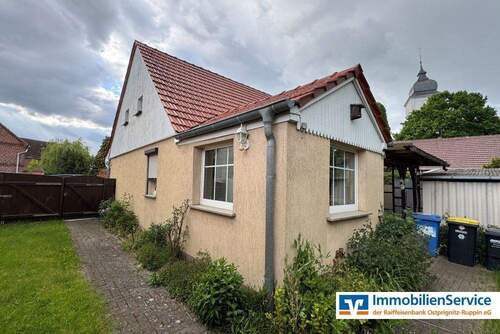 seitliche Hausansicht - 