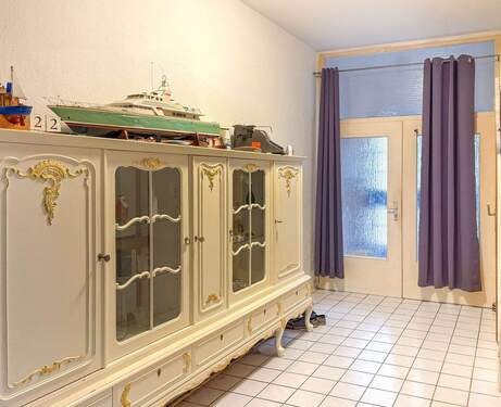 Flur / Erdgeschosswohnung / Altbau - 