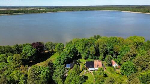 Luftbild - Idyllisches Kleinod mitten im Naturpark am See - Traumhaftes Parkanwesen mit Einfamilien- & Gästehaus, exklusiver Ausstattung, eigenem Seezugang und B