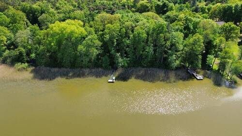 Wassergrundstück - 7 Zimmer Mehrfamilienhaus, Wohnhaus in Neu Damerow