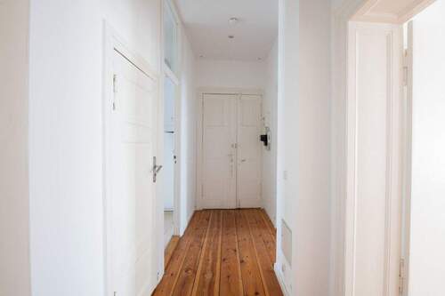 Flur - Etagenwohnung mit 74,60 m² in Berlin zum Kaufen