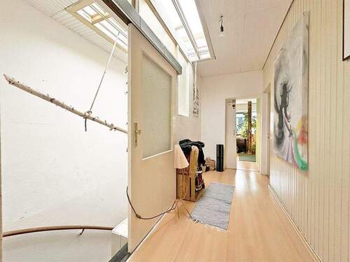 Flur - Mehrfamilienhaus, Wohnhaus mit 295,00 m² in Bremen zum Kaufen