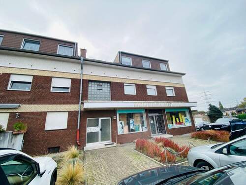 IMG_4407.jpg - **RESERVIERT** Vielseitige Gewerbefläche mit PKW-Stellplätzen