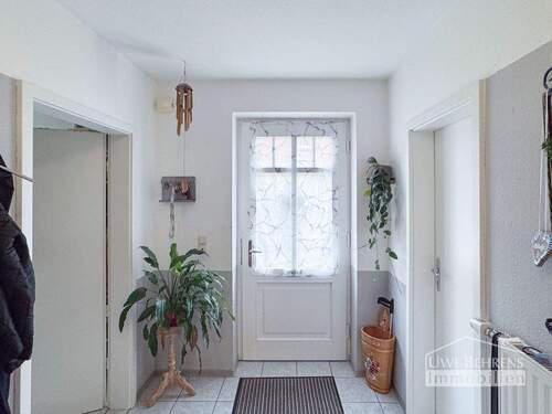 Diele - 5 Zimmer Doppelhaushälfte zum Kaufen in Zeven