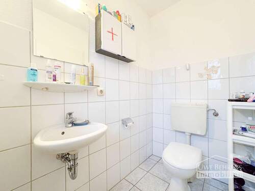 Gäste-WC - 5 Zimmer Doppelhaushälfte in Zeven