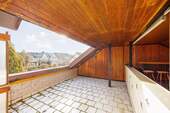 DG - Terrasse - 6 Zimmer Mehrfamilienhaus, Wohnhaus in Bietigheim-Bissingen