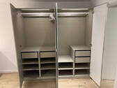 Großzügiger Kleiderschrank - 
