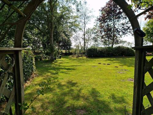 Gartenblick Richtung Westen - 