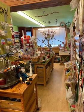 ehemaliges Ladengeschäft im Erdgeschoß - 