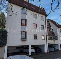 Lichtdurchflutete, große 3-Zimmer Wohnung, Balkon und überdachter Stellplatz in Langenzenn