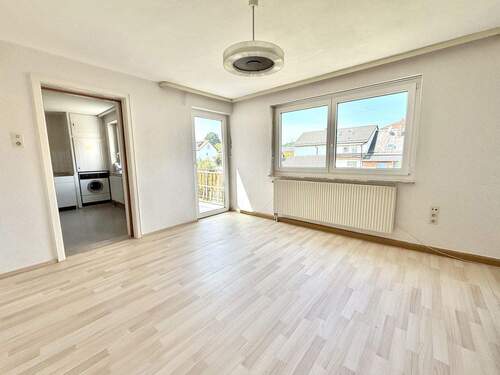 1. OG: Esszimmer mit Balkonzugang - 