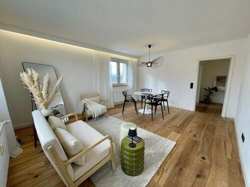 Wohn-/Esszimmer - 3 Zimmer Etagenwohnung in Stuttgart