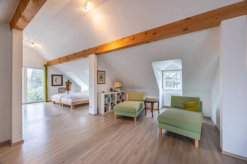 Aufenthalt- Maisonettewohnung - 