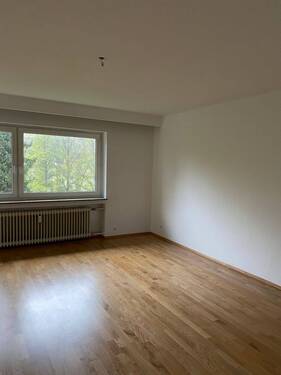 Wohnzimmer (2).JPG - 3 ZImmer Wohnung in Singen - 890,00&nbsp;EUR Kaltmiete, ca.&nbsp; 82,00&nbsp;m&sup2;&nbsp;Wohnfl&auml;che