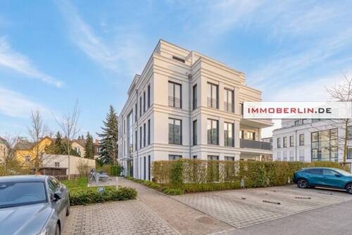 3 - 2 Zimmer Etagenwohnung in Berlin