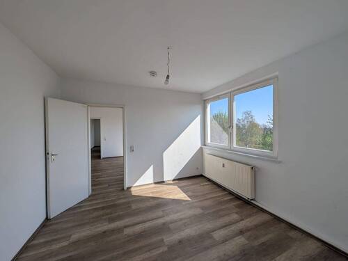 WhatsApp Image 2026-04-17 at 10.46.35 (7) - 