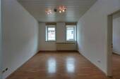 Schlafzimmer EG - 8 Zimmer Mehrfamilienhaus, Wohnhaus zum Kaufen in Gunzenhausen