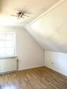1. Zimmer OG - 