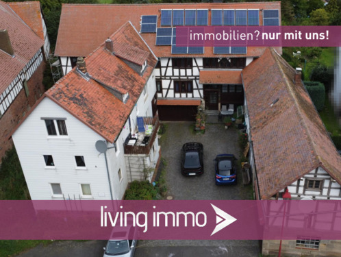 Startbild - Ein geschichtsträchtiger Dreiseitenhof - Kaufen u. Wohnen in Ebsdorfergrund