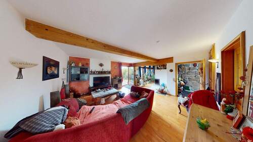 Eigengenutzt- Blick Wohnen - 1 Zimmer Mehrfamilienhaus, Wohnhaus in Ebsdorfergrund