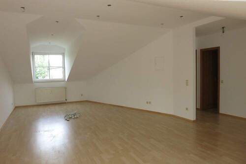 Wohnzimmer - 2 Zimmer Etagenwohnung zur Miete in Mülheim