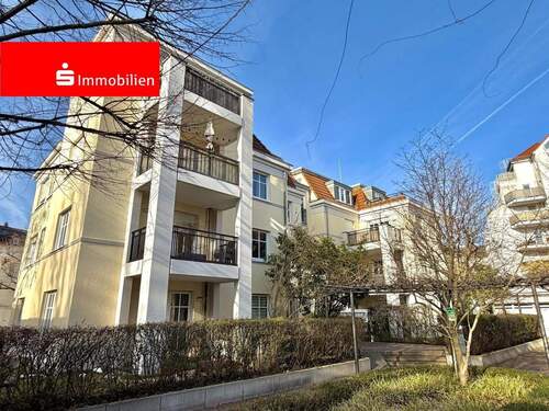 Vorderansicht - Barrierefreie 4 Zimmerwohnung mit Garten - Gesuchte Wohnlage!