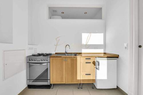 Einbauküche mit Kühlschrank - 